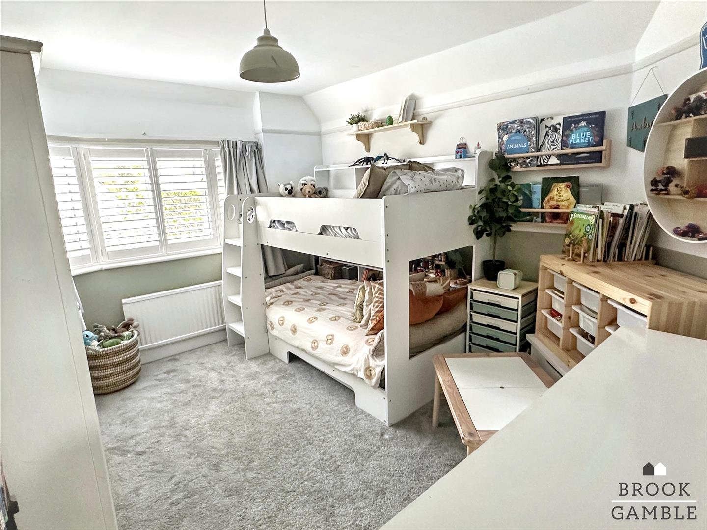 3 Bedroom House. Lawns Avenue in Eastbourne,  33